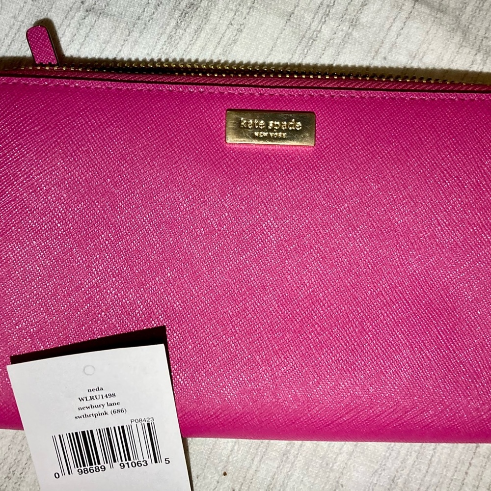 Authentic Kate Spade - Picture 4 of 6
